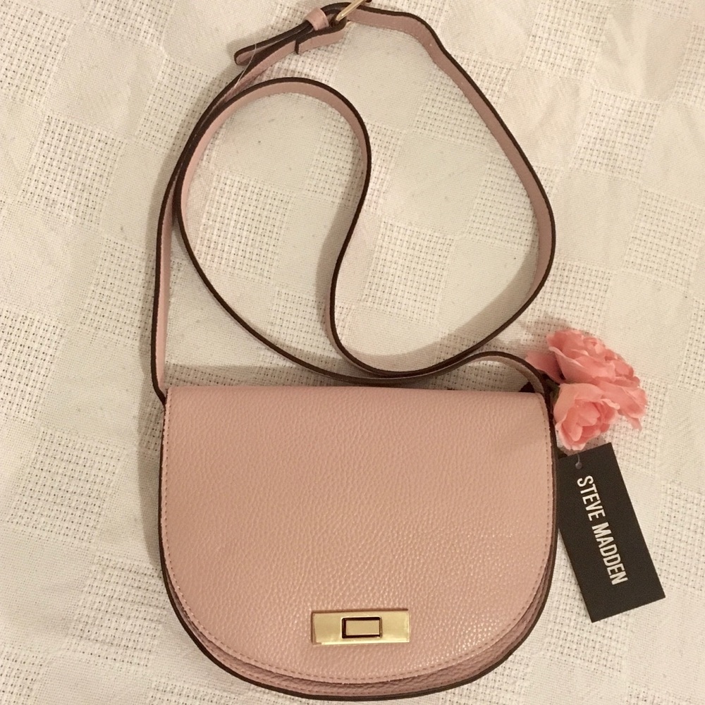 STEVE MADDEN BMOONIE CROSSBODY, BLUSH
